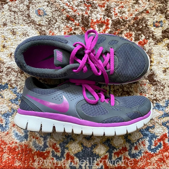 Nike Flex Running Shoes - Picture 2 of 9